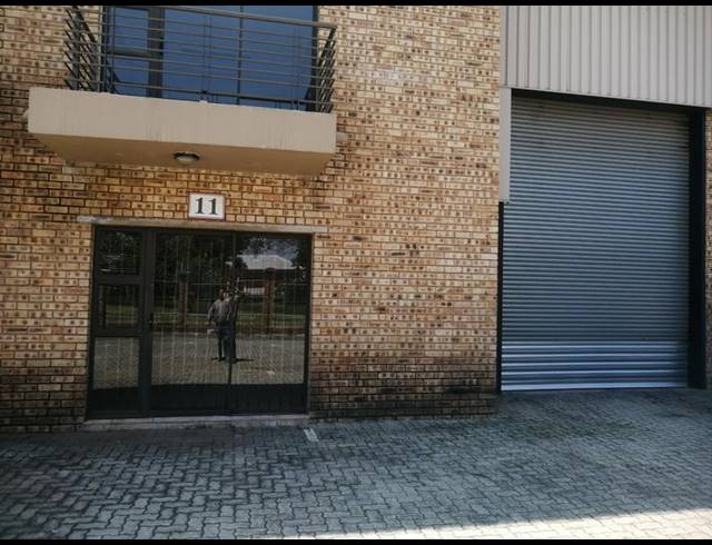 INDUSTRIAL PROPERTY TO RENT IN STORMILL
